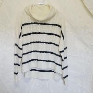 Poof Apparel sweater top sz L.